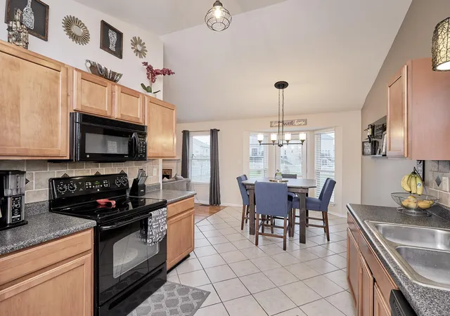 4th image of 1970 Briarfield Dr, Lake Saint Louis, MO 63367 | MLS# MIS20017892