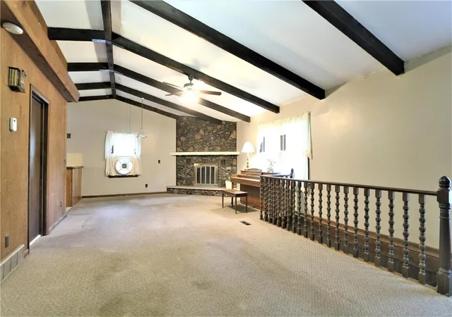 Photo 3 of Single Family Residence at 11984 Sioux Point Dr, Sainte Genevieve, MO 63670 | MLS# MIS20038839 |  | Sold on 2020-08-21