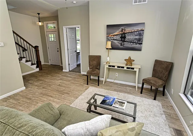Photo 2 of Single Family Residence at 7010 Michigan Ave, Saint Louis, MO 63111 | MLS# MIS20041611 | | Sold on 2020-08-28