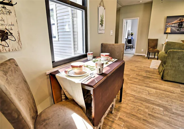 Photo 4 of Single Family Residence at 7010 Michigan Ave, Saint Louis, MO 63111 | MLS# MIS20041611 | | Sold on 2020-08-28