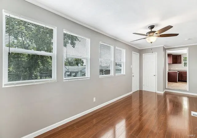 Photo 2 of Single Family Residence at 230 Kayser Ave, Saint Louis, MO 63125 | MLS# MIS20044806 | | Sold on 2020-10-08