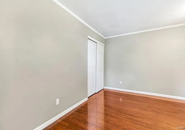 Photo 3 of Single Family Residence at 230 Kayser Ave, Saint Louis, MO 63125 | MLS# MIS20044806 | | Sold on 2020-10-08