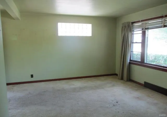 Photo 2 of Single Family Residence at 4300 Nelson Dr, Saint Louis, MO 63121 | MLS# MIS20051974 | | Sold on 2020-09-25