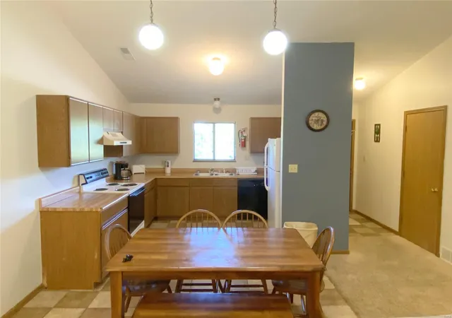 Photo 5 of Condominium at 18950 Pine Lake Rd #C-10, Monroe City, MO 63456 | MLS# MIS20061537 |  | Sold on 2020-09-24
