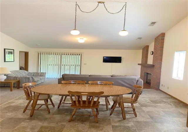 Photo 5 of Condominium at 18950 Pine Lake Rd #C-12, Monroe City, MO 63456 | MLS# MIS20061555 | | Sold on 2020-10-15