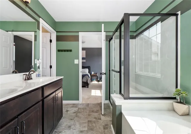 4th image of 3404 Charlestowne Crossing Dr, Saint Charles, MO 63301 | MLS# MIS20069480