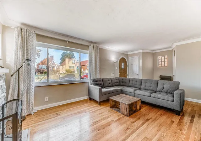 Photo 2 of Single Family Residence at 5638 Oleatha Ave, Saint Louis, MO 63139 | MLS# MIS20071586 | | Sold on 2020-11-23