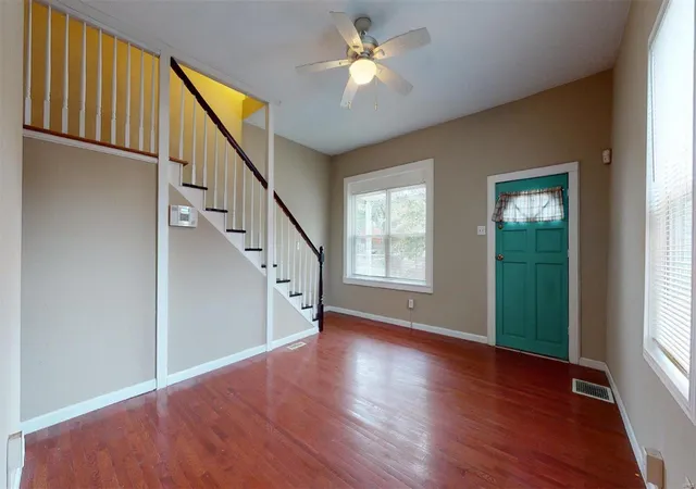 Photo 2 of Single Family Residence at 8516 Pennsylvania Ave, Saint Louis, MO 63111 | MLS# MIS20077714 | | Sold on 2020-12-14