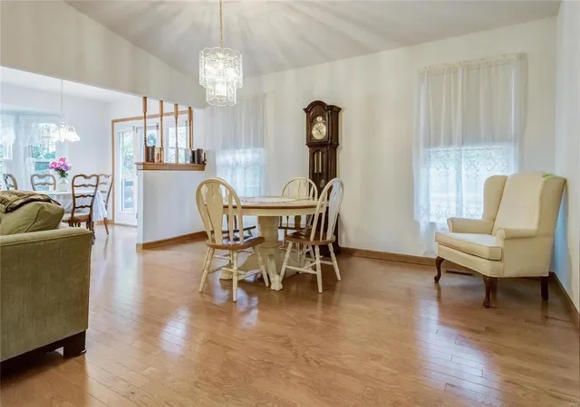 Photo 2 of Villa at 189 Southern Oaks Dr, Saint Charles, MO 63303 | MLS# MIS20077780 | | Sold on 2020-12-14