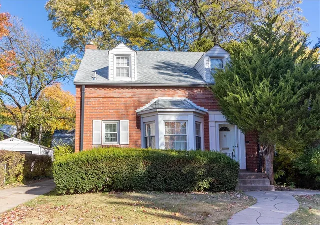 Single Family Residence at 7315 Drexel Dr, Saint Louis, MO 63130 | MLS# MIS20081463 | | Sold on 2021-02-01