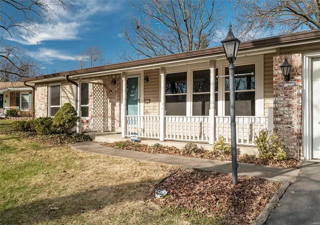 Photo 1 of Single Family Residence at 10315 Julius Northway, Saint Louis, MO 63127 | MLS# MIS20087274 |  | Sold on 2021-02-05