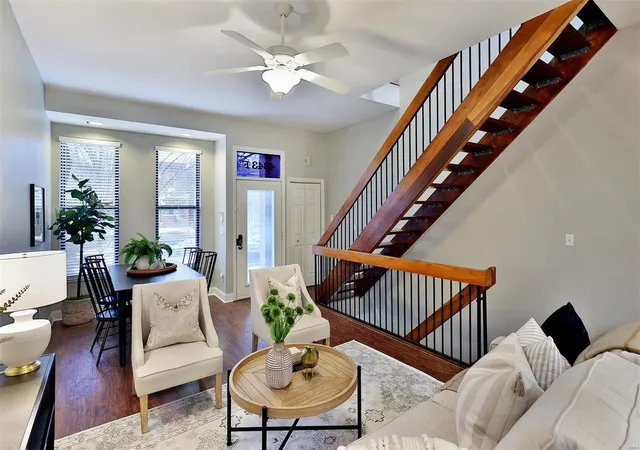 Photo 2 of Townhouse at 4343 Laclede Ave #F, Saint Louis, MO 63108 | MLS# MIS21004378 | | Sold on 2021-03-17