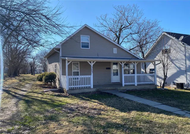 1st image of 363 N Jackson Ave, Lebanon, MO 65536 | MLS# MIS21007435