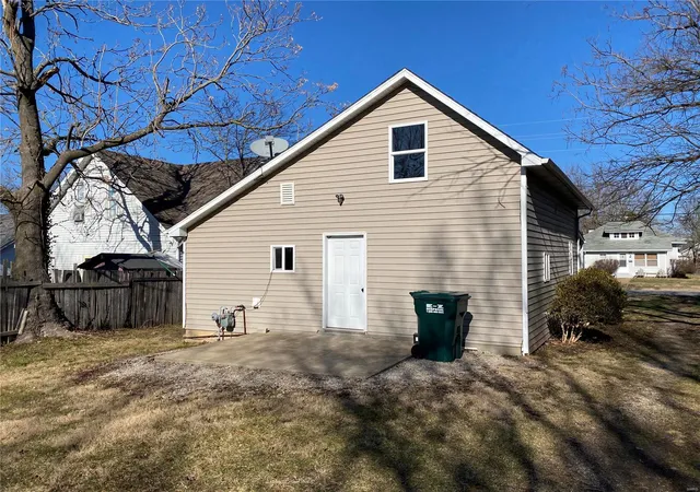 4th image of 363 N Jackson Ave, Lebanon, MO 65536 | MLS# MIS21007435