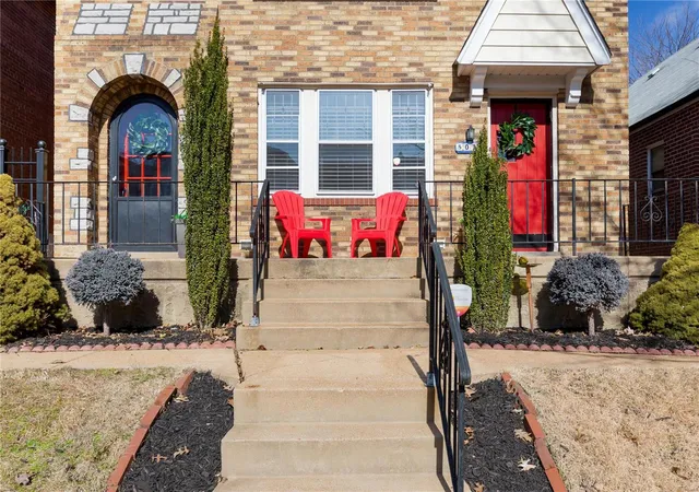 Photo 1 of Multi Family at 5015 Pernod Ave, Saint Louis, MO 63139 | MLS# MIS21009424 |  | Sold on 2021-03-16