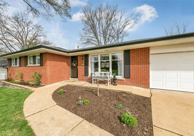 Photo 1 of Single Family Residence at 9145 Missy Ct, Saint Louis, MO 63123 | MLS# MIS21020313 | | Sold on 2021-06-15