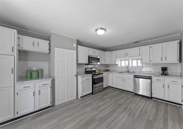 Photo 4 of Single Family Residence at 2725 January Ave, Saint Louis, MO 63139 | MLS# MIS21024204 | | Sold on 2021-05-28