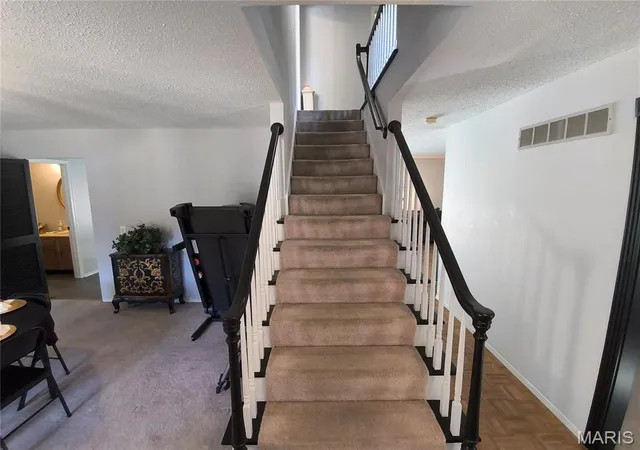 Photo 3 of Single family home for sale at 3804 Trinity Cir, Florissant, MO 63034 | MLS# MIS21026160 | Listing updated on 2026-10-18