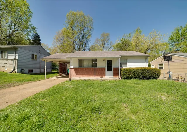 Single Family Residence at 10051 Winkler Dr, Saint Louis, MO 63136 | MLS# MIS21027547 | | Sold on 2021-08-30