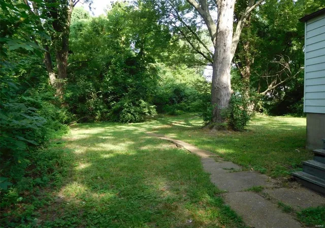Photo 1 of Single Family Residence at 7291 Teal Ave, Saint Louis, MO 63133 | MLS# MIS21029528 |  | Sold on 2021-10-12