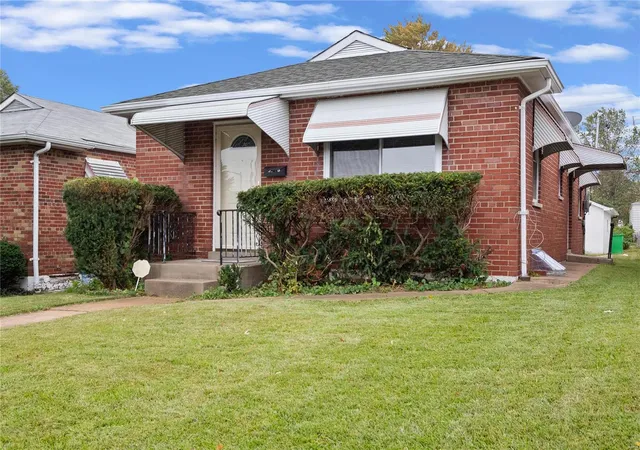 Photo 1 of Single Family Residence at 5208 Fyler Ave, Saint Louis, MO 63139 | MLS# MIS21042873 | | Sold on 2022-02-22