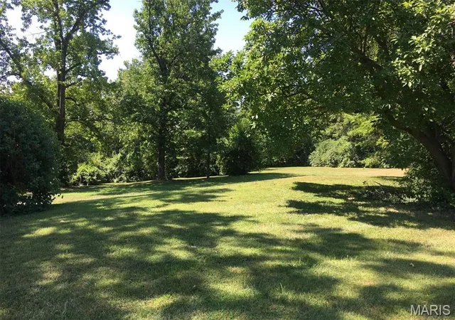Photo 2 of Land for sale at 866 Deaver Ln, Saint Louis, MO 63141 | MLS# MIS21047417 | Listing updated on 2026-07-02