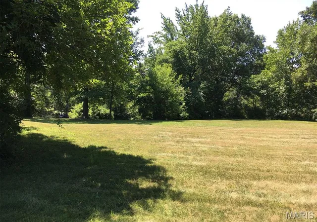Photo 3 of Land for sale at 866 Deaver Ln, Saint Louis, MO 63141 | MLS# MIS21047417 | Listing updated on 2026-07-02
