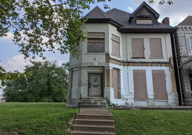 Single Family Residence at 4477 Washington Blvd, Saint Louis, MO 63108 | MLS# MIS21047501 |  | Sold on 2021-08-02