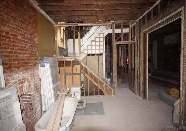 Photo 1 of Single Family Residence at 4477 Washington Blvd, Saint Louis, MO 63108 | MLS# MIS21047501 |  | Sold on 2021-08-02