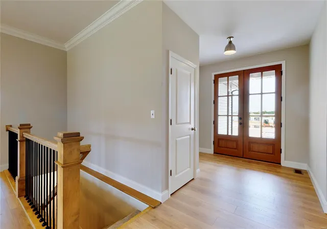 Photo 1 of Single Family Residence at 280 Laurens Spring Ct, Lake Saint Louis, MO 63367 | MLS# MIS21050190 | | Sold on 2021-09-17