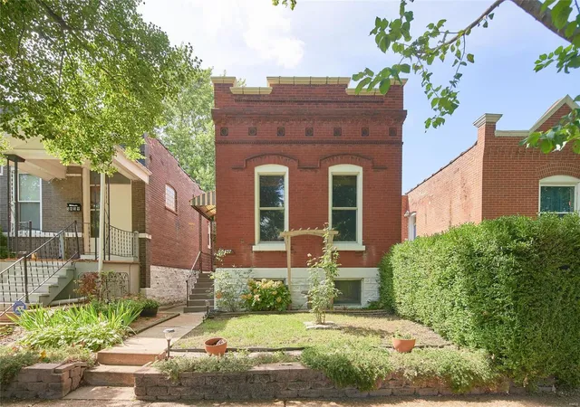 Single Family Residence at 5457 Alabama Ave, Saint Louis, MO 63111 | MLS# MIS21057846 | | Sold on 2021-10-01