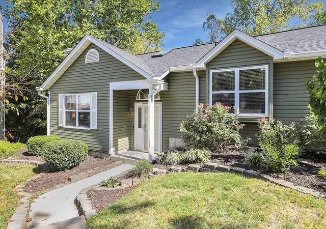 Photo 1 of Single Family Residence at 3946 Rhine Ct, Saint Charles, MO 63304 | MLS# MIS21061479 | | Sold on 2021-10-27