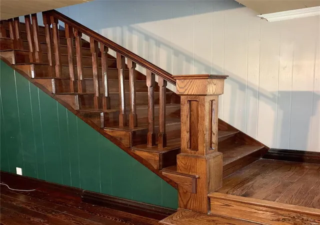 Photo 3 of Single Family Residence at 707 E Pear Ave, Owensville, MO 65066 | MLS# MIS21062644 |  | Sold on 2021-11-01