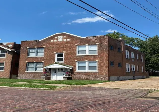 2nd image of 115 Eichelberger St, Saint Louis, MO 63111 | MLS# MIS21072081
