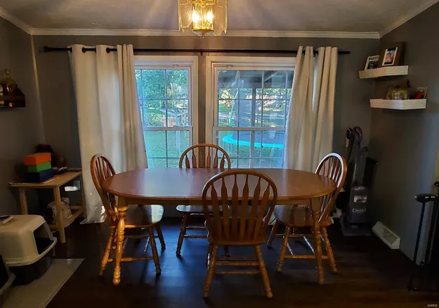 Photo 4 of Single Family Residence at 207 N Cooper St, Wayland, MO 63472 | MLS# MIS21074274 | | Sold on 2021-12-15