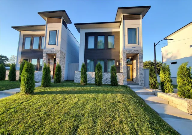 Single Family Residence at 3007 Lafayette Ave, Saint Louis, MO 63104 | MLS# MIS21079869 | | Sold on 2022-04-01