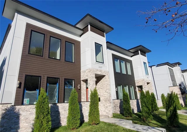 Photo 1 of Single Family Residence at 3007 Lafayette Ave, Saint Louis, MO 63104 | MLS# MIS21079869 | | Sold on 2022-04-01