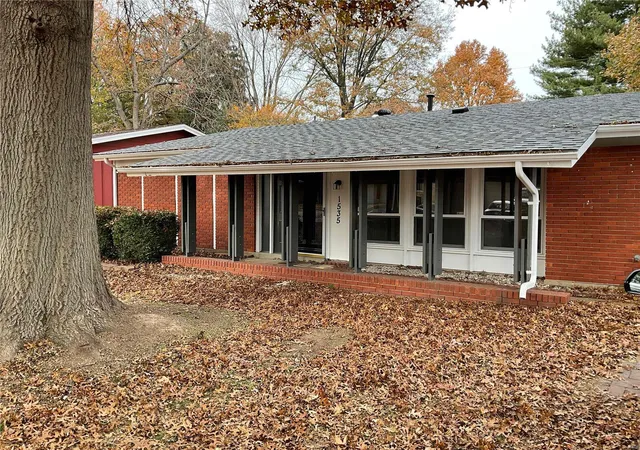 1st image of 1535 Surf Side Dr, Saint Louis, MO 63138 | MLS# MIS21087263
