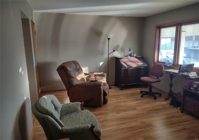 4th image of 3319 Royal Domain Dr, Saint Charles, MO 63301 | MLS# MIS21088514