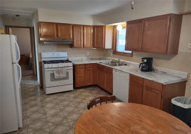 5th image of 3319 Royal Domain Dr, Saint Charles, MO 63301 | MLS# MIS21088514