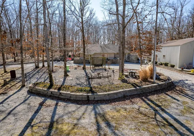 Photo 4 of Single Family Residence at 1078 State Road M, Conway, MO 65632 | MLS# MIS22006287 | | Sold on 2022-03-03