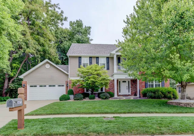 Single Family Residence at 3471 Brookwood Cir, Saint Charles, MO 63301 | MLS# MIS22009319 | | Sold on 2022-03-22