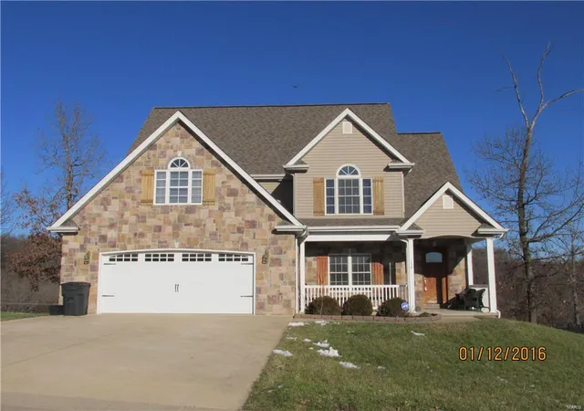 Single Family Residence at 154 Ridgeview Dr, Saint Robert, MO 65584 | MLS# MIS22019621 | | Sold on 2022-06-21