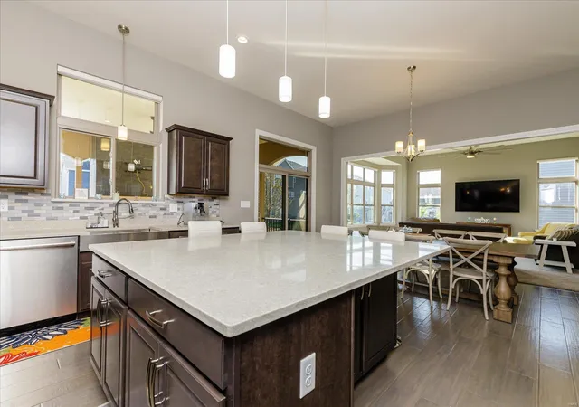 Photo 1 of Single Family Residence at 712 Bretton Trails Dr, Lake Saint Louis, MO 63367 | MLS# MIS22021715 | | Sold on 2022-07-07
