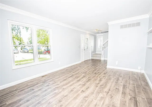 Photo 2 of Single Family Residence at 3726 Gumtree Ln, Saint Louis, MO 63129 | MLS# MIS22027584 | | Sold on 2022-06-22