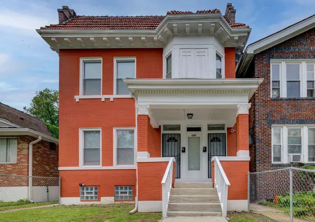 Multi Family at 1145 Aubert Ave, Saint Louis, MO 63113 | MLS# MIS22034381 | | Sold on 2022-10-31