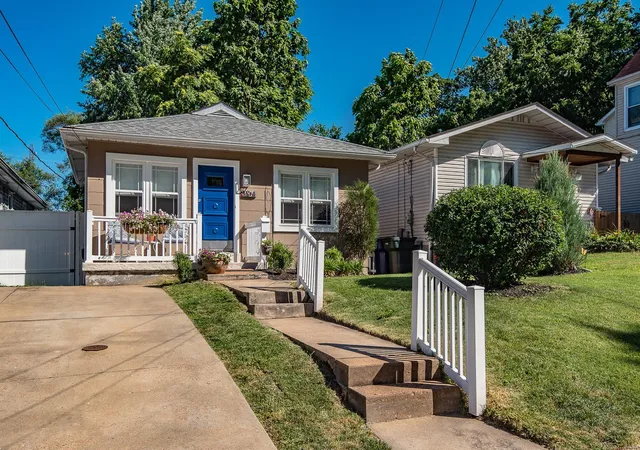Photo 1 of Single Family Residence at 3414 Manhattan Ave, Saint Louis, MO 63143 | MLS# MIS22041813 | | Sold on 2022-08-04
