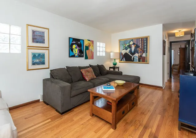 Photo 4 of Single Family Residence at 3414 Manhattan Ave, Saint Louis, MO 63143 | MLS# MIS22041813 | | Sold on 2022-08-04