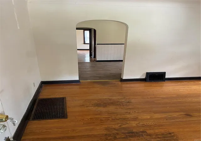 Photo 1 of Multi Family at 5011 Pernod Ave, Saint Louis, MO 63139 | MLS# MIS22045522 | | Sold on 2022-09-30