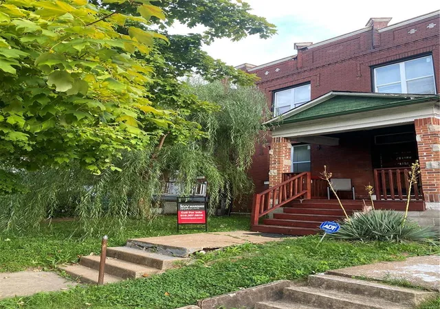 Photo 2 of Single Family Residence at 5218 Lotus Ave, Saint Louis, MO 63113 | MLS# MIS22054437 | | Sold on 2022-09-09